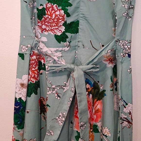 Lovely floral dress - Picture 6 of 14